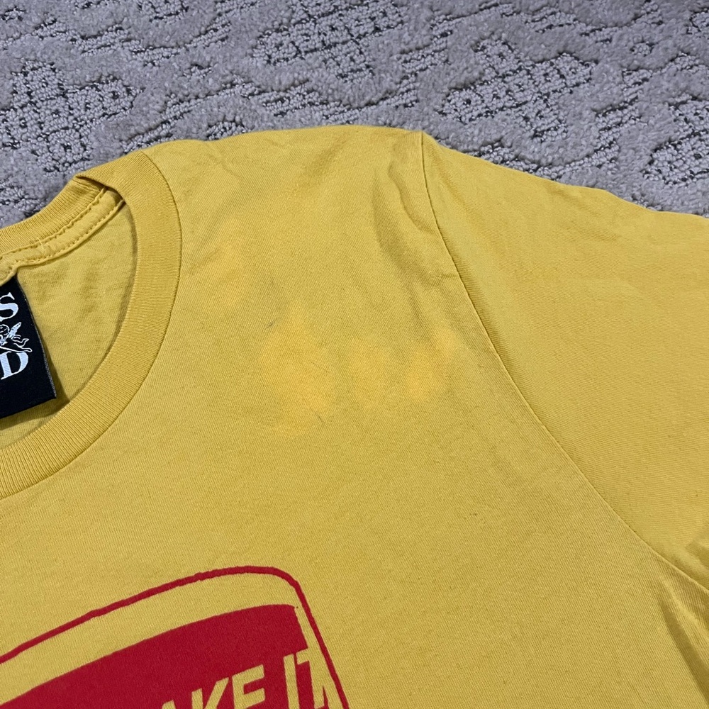 🎸 '22 Rush Band The Twilight Zone Canned Lyrics Clean Yellow Limited Edition Tee - Picture 6 of 11